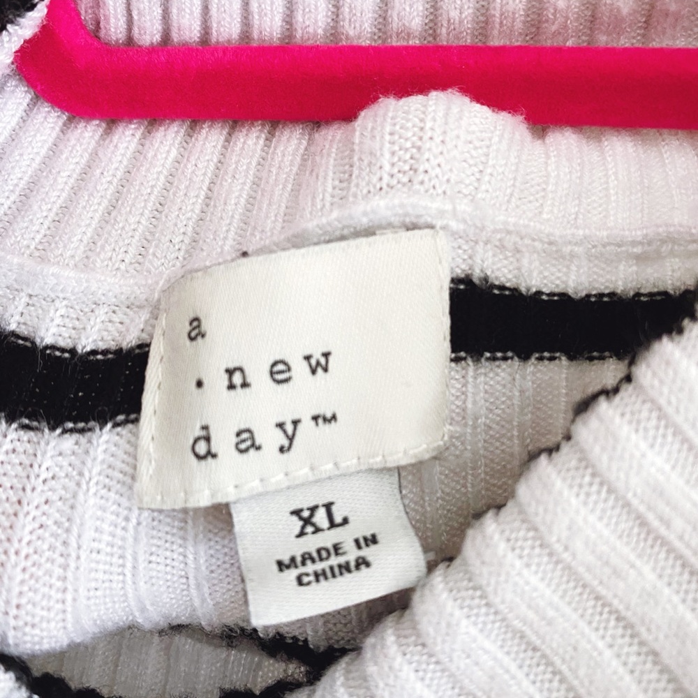 Target A New Day Black & White Ribbed Turtleneck - Picture 2 of 5